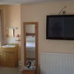 The Buck 3*