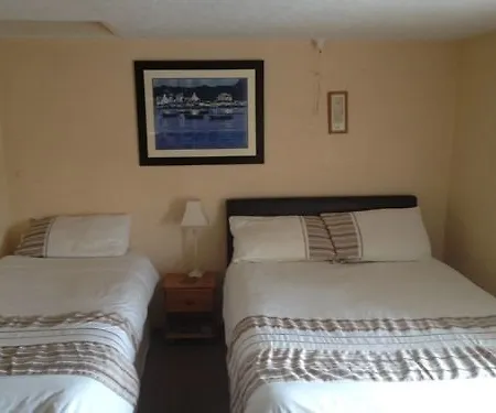 Inn The Buck
